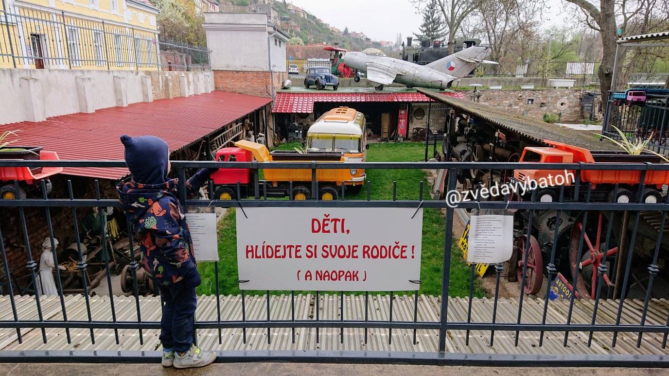 Děti, hlídejte si svoje rodiče :)